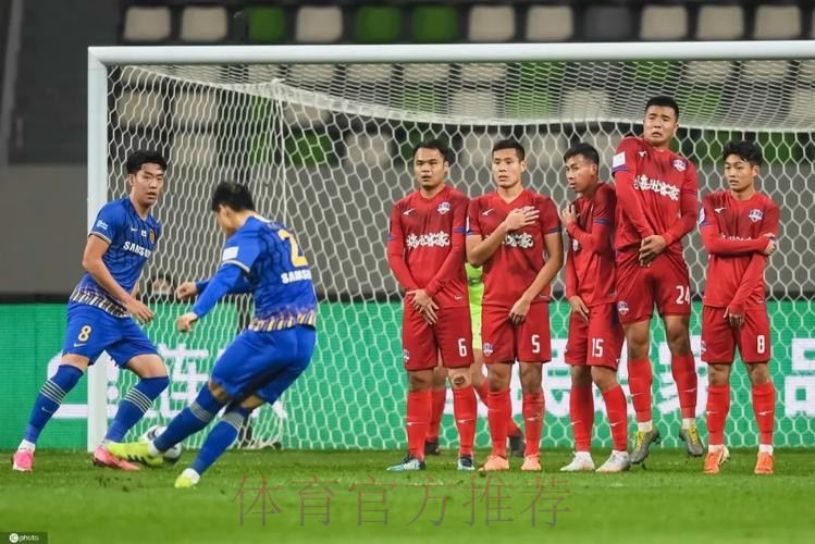 燕京啤酒2020中国足协杯1/8决赛激战正酣 苏宁7-2大胜梅州 泰达1-0恒丰 苏宁泰达晋级八强 燕京啤酒2020中国足协杯1/8决赛激战正酣 苏宁7-2大胜梅州 泰达1-0恒丰 苏宁泰达晋级八强